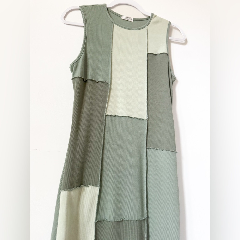 Ardene Colorblock Dress - Picture 3 of 5